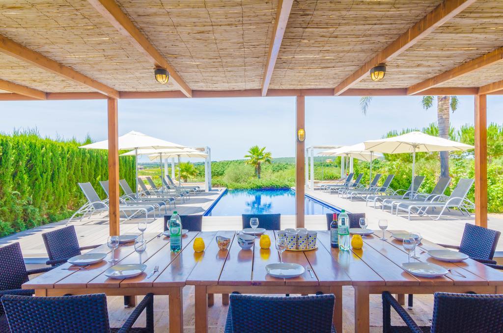Villa Short De Conies 2 *