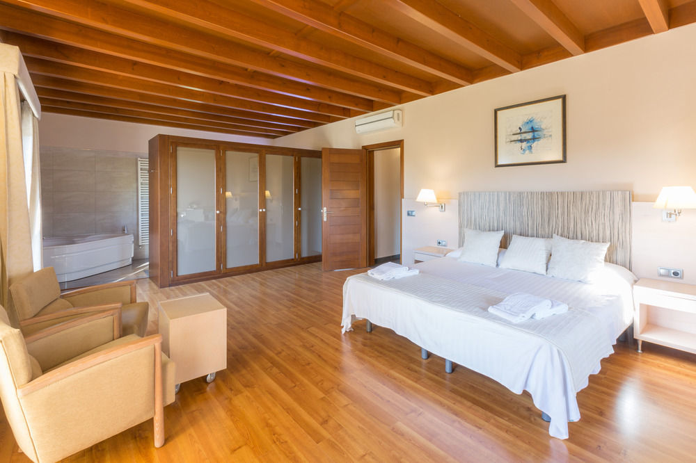 Villa Short De Conies 2